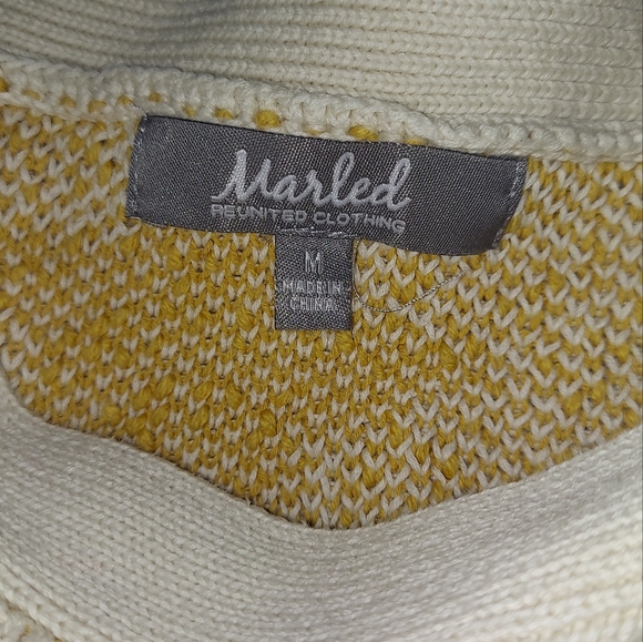 Boutique Sweater Stars Size Medium Marled brand - Picture 3 of 3